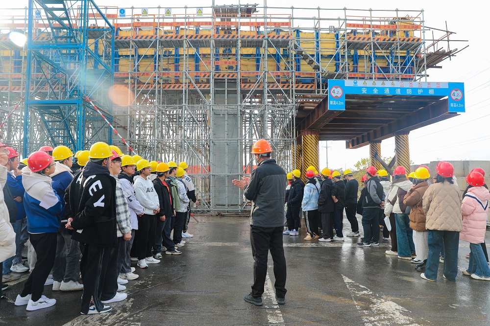 cb47a73e53f10b0f8e16dddd0ec1363f cb47a73e53f10b0f8e16dddd0ec1363f