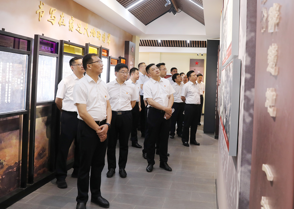 ֪��η������������������Ǩ���ֲ����ſ�չ������ʾ�����